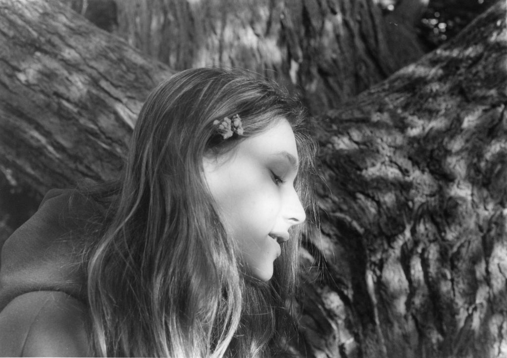 girl hair flower tree